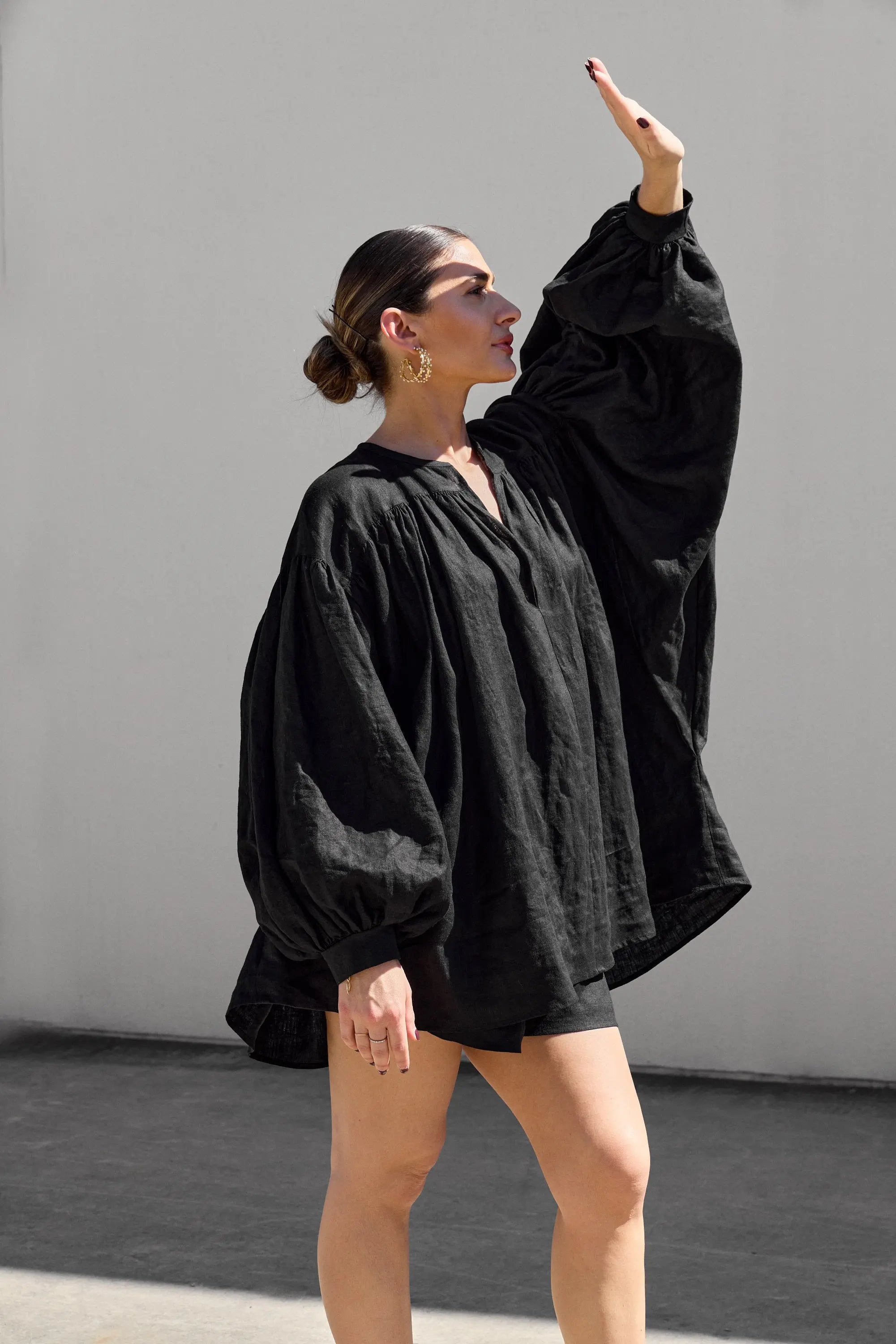 Black Puffy Shirt - Isabella Longginou